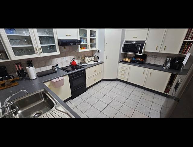 3 BEDROOM HOUSE FOR SALE IN CASHAN